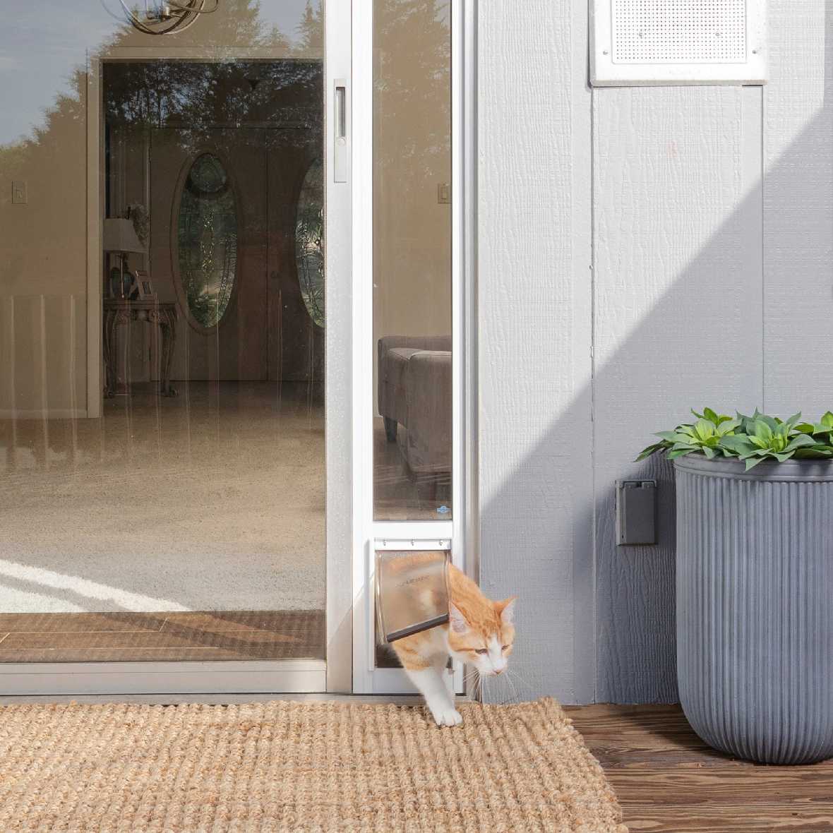 PetSafe Freedom Dog Door for Sliding Glass Door - Image 25